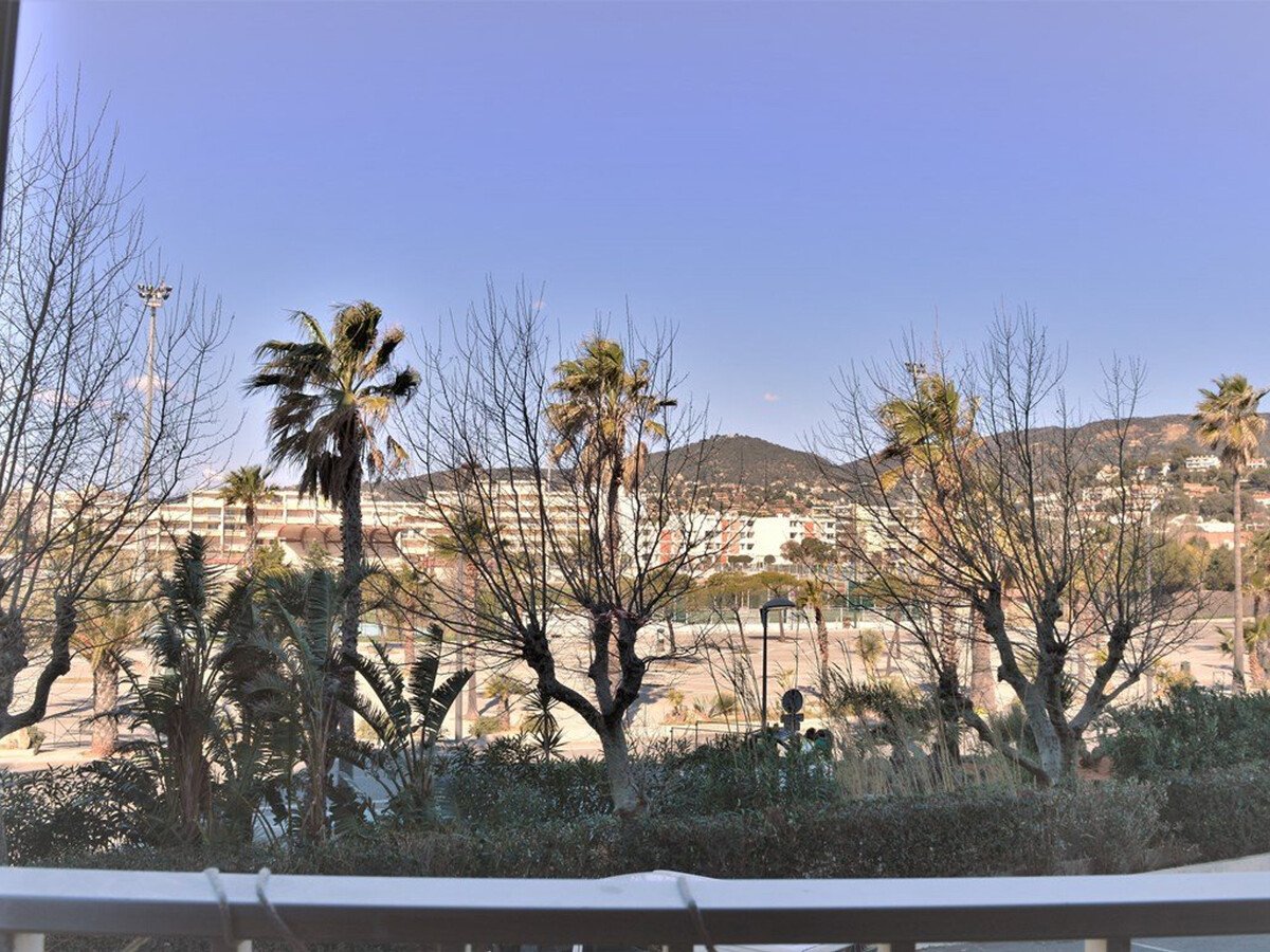 Studio 2 pers au Lavandou, près plage, parking, ménage inclus