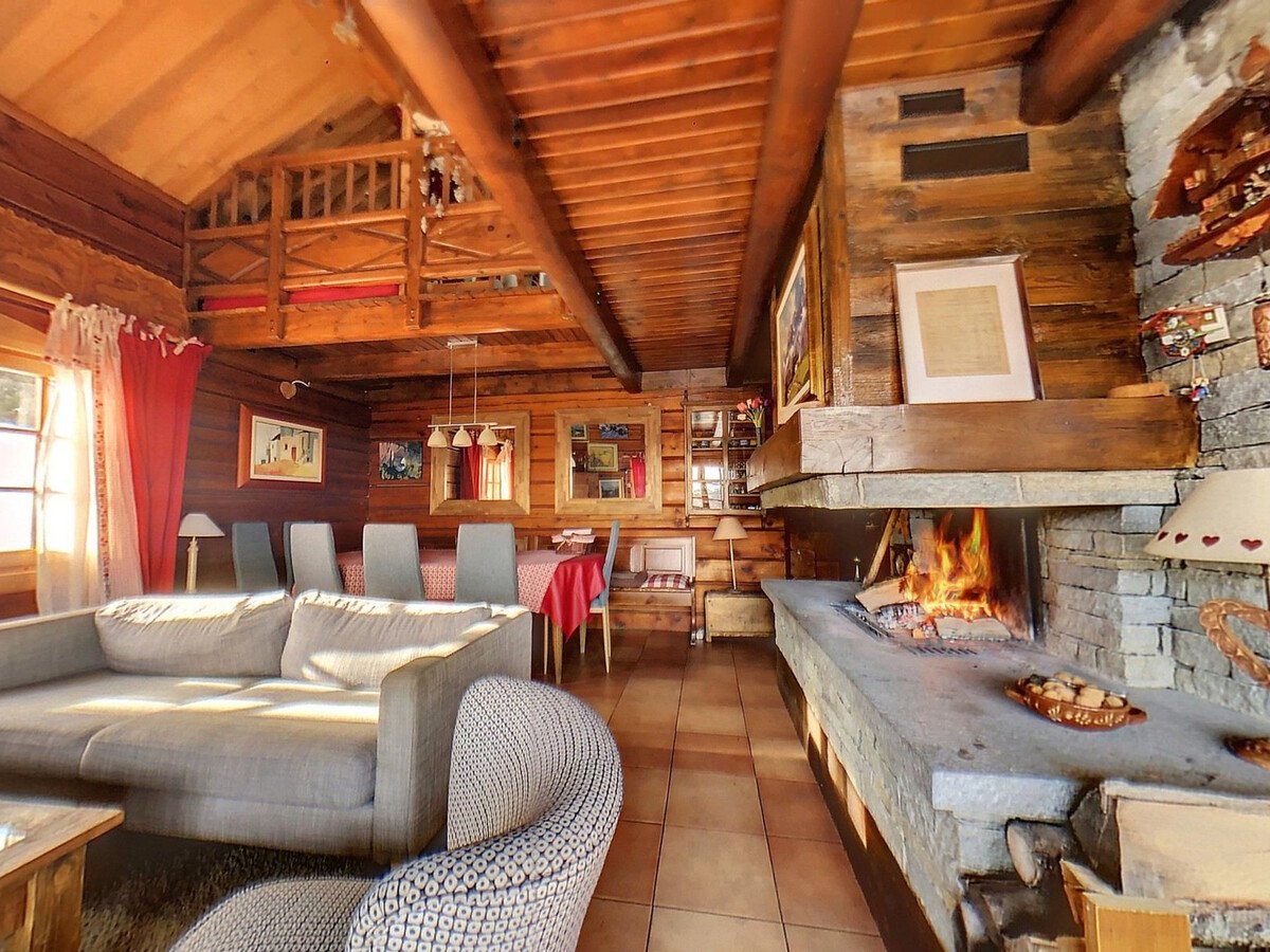 Chalet 10 pers tout confort avec cheminée et sauna