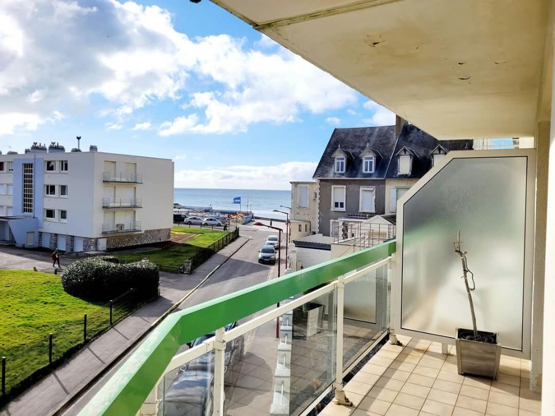 Appartement 2 chambres avec balcon, à 100m de la plage