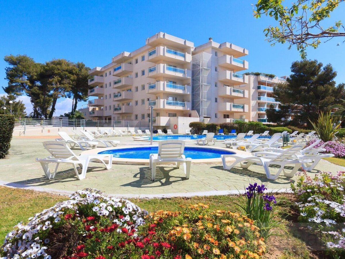 Appart Confortable à Salou : Clim, Piscine, Parking & à 7 Min de la Plage de Cala Fon