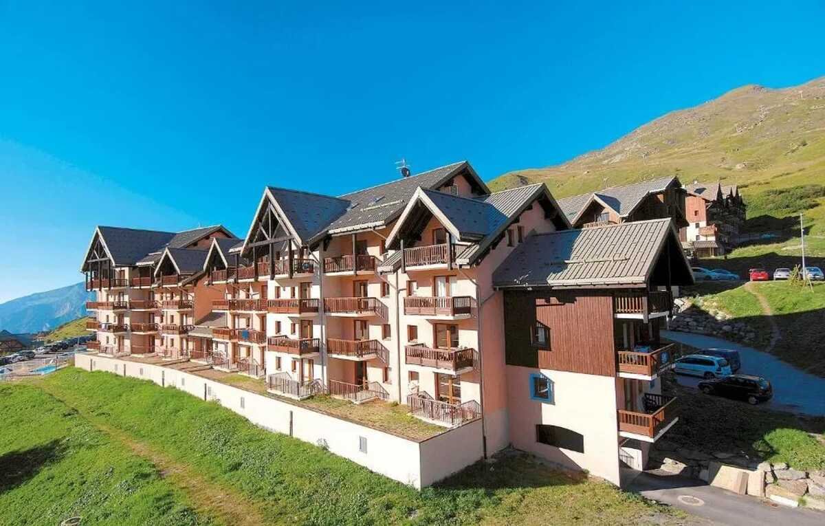 Appartement cosy à Valmeinier avec vue montagne et piscine